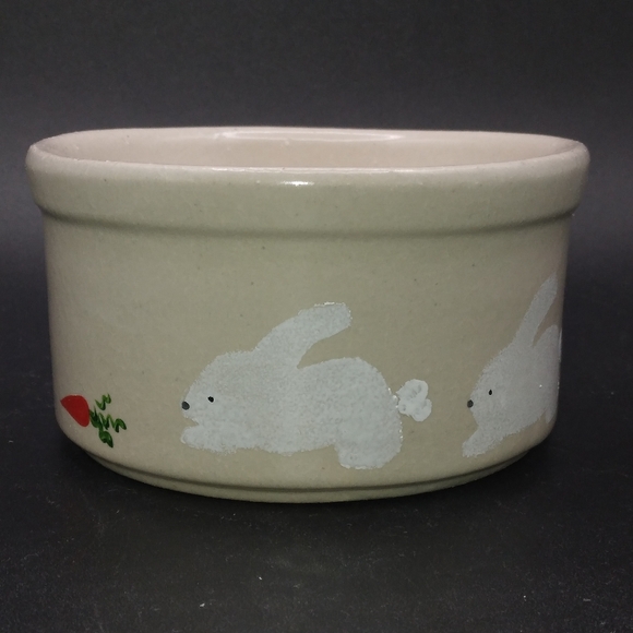 Robinson Ransbottom Handpainted Rabbits Stoneware Small Crock 2 Inch Spring - Picture 9 of 12